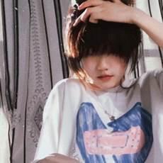 冷清氛围感女头